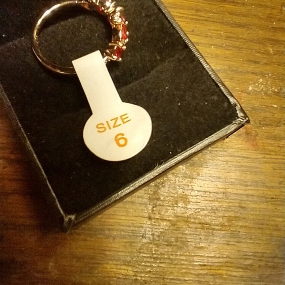 Ring - Picture 2 of 3